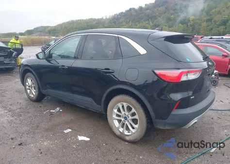 2021 Ford Escape Se z USA, uszkodzony, nr VIN 1FMCU9G6XMUB00259